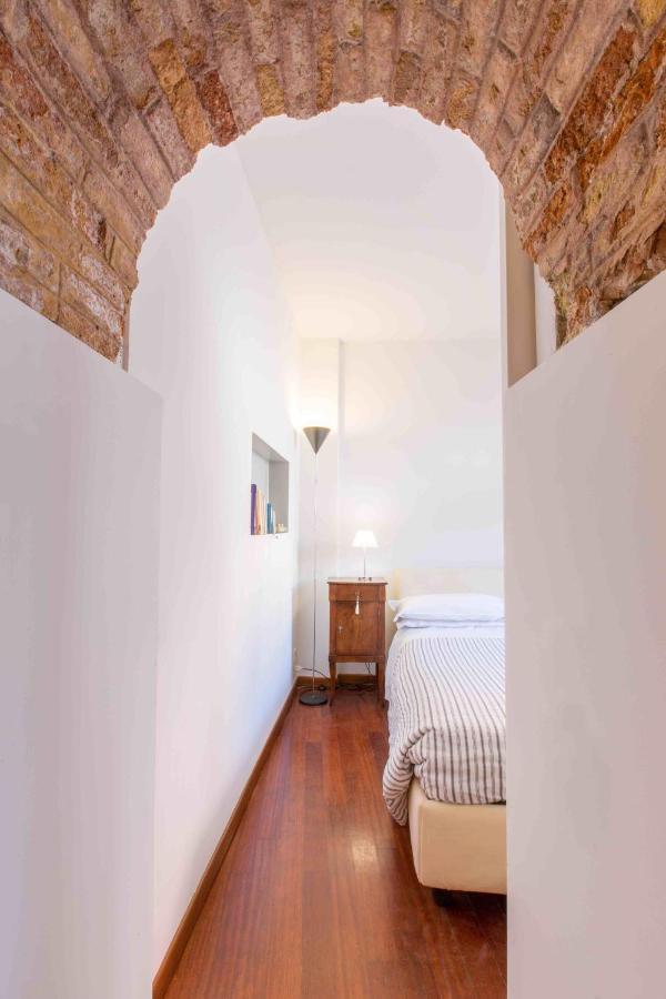 The Arch Historic Accommodation Венеция Экстерьер фото